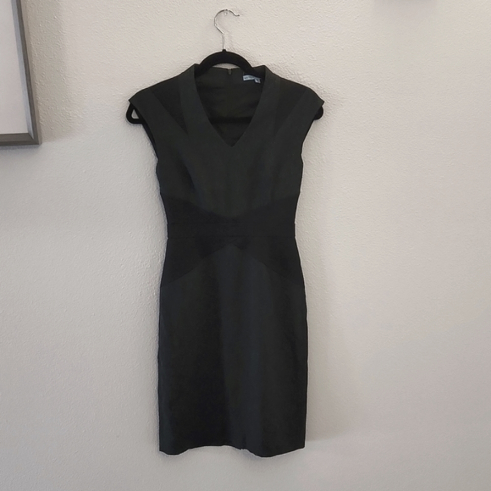 Antonio Melani tailored Dress Size 0, Black/Gray